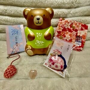 Collectable Brown Bear Tin, Gifts of Love & Abundance, Japan, Girls/Women NWT